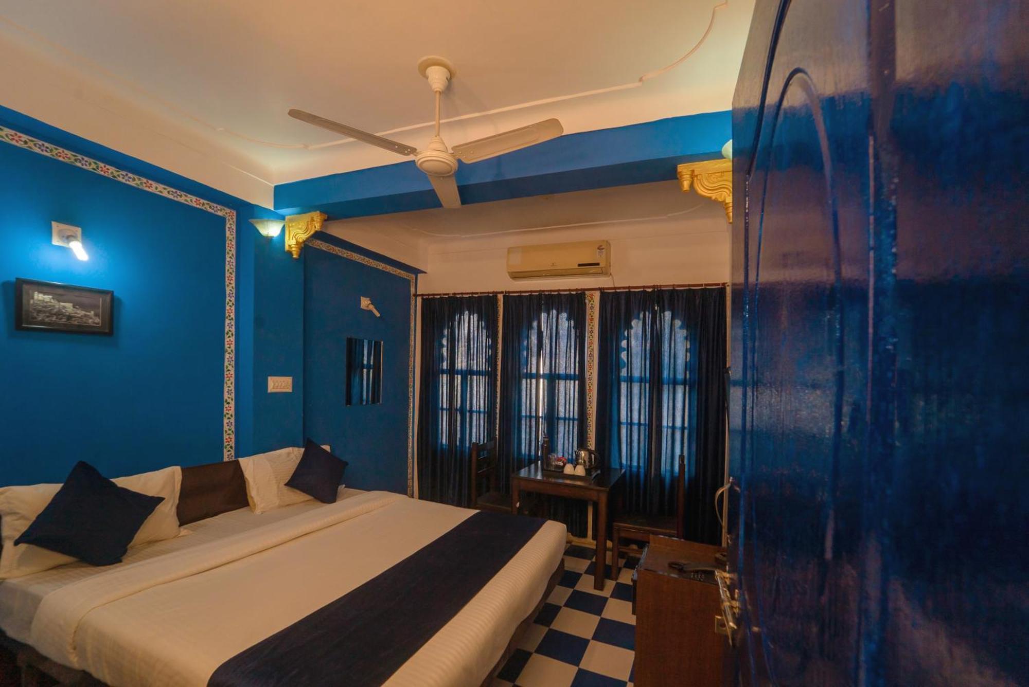 Venice View Hotel & Restaurant أُودايبور المظهر الخارجي الصورة